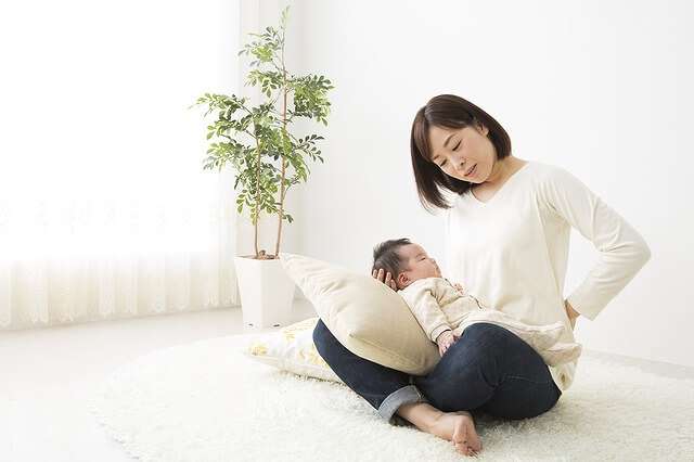 育児による慢性腰痛と寝違いを改善された大阪府大阪市からお越しの30代女性の患者様【整体院心粋-KOIKI-】